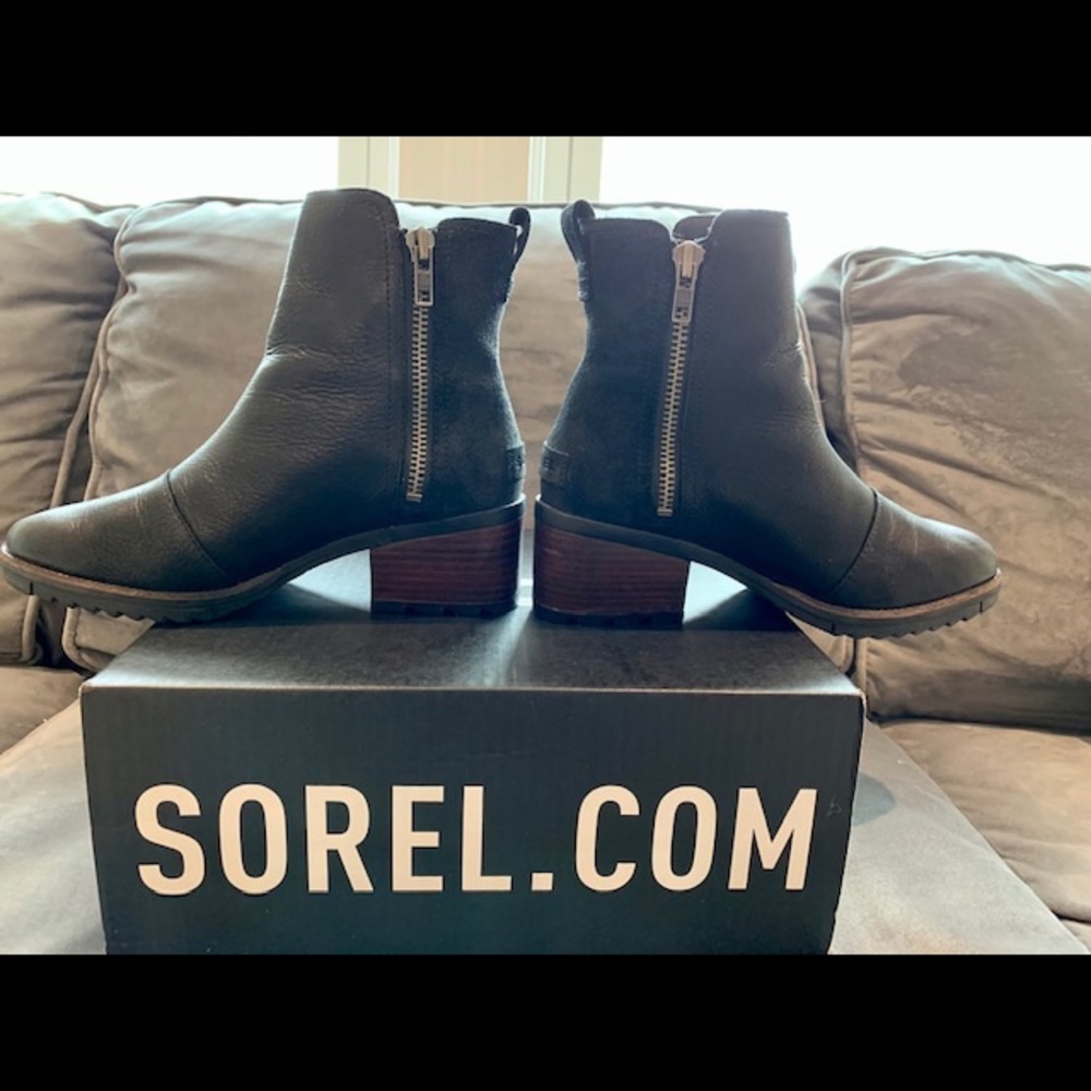 black sorel boots